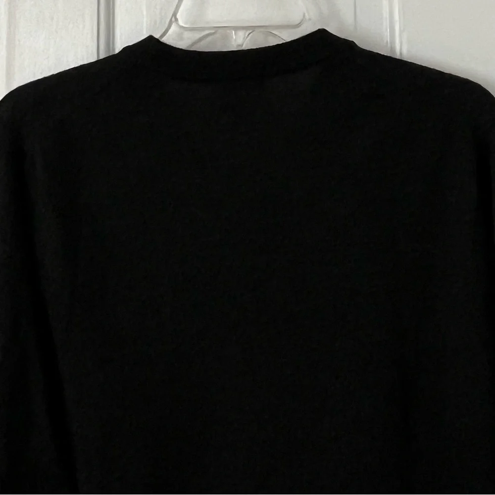NWT Gap Men’s 100% Merino Wool Charcoal V Neck Sweater Size M Preppy Classic